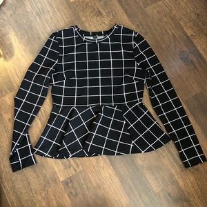 🍒SHEIN Black and White Top